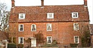 Manor Farm Avebury