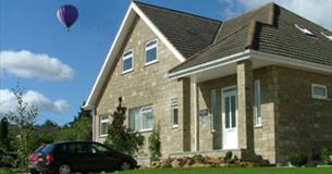 Mead Lodge B & B