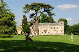 Lydiard Park