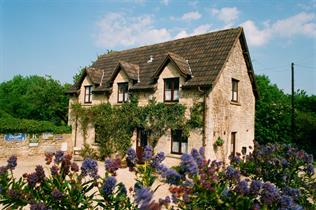 Fosse Farmhouse Self Catering Cottages.