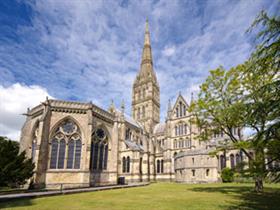 Salisbury Cathedral/Ash Mills