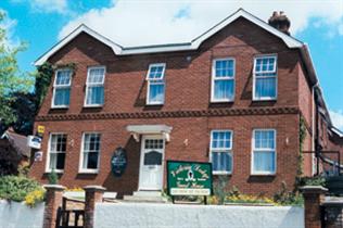 Victoria Lodge