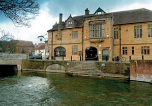 The restaurant at the Kings Head