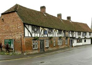 Rose & Crown Hotel