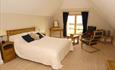 Lodge Farmhouse Bed & Breakfast