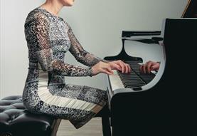 Clare Hammond - Piano