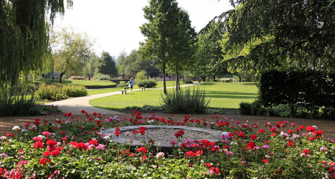 Queen Elizabeth Gardens, Salisbury