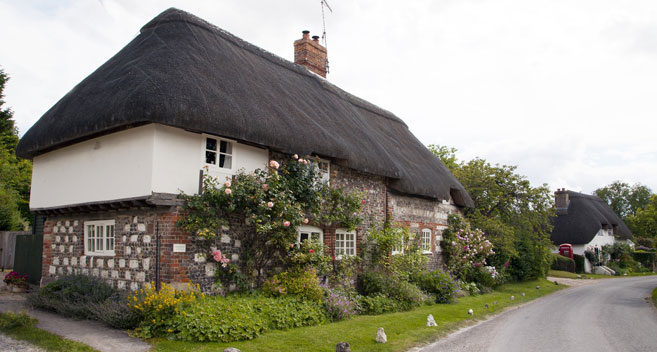 Thatched cottage in Wiltshire