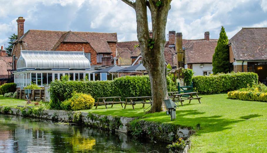 Legacy Rose & Crown Hotel