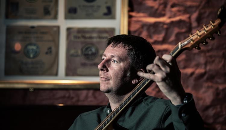 Daoiri Farrell - World Renowned Authentic Irish Folk Musician
