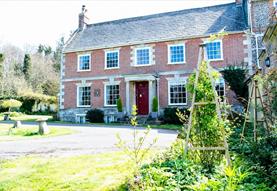 Restaurant at Rollestone Manor