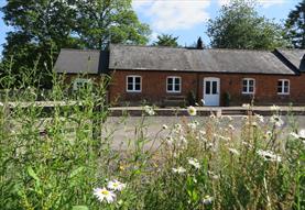 Self Catering Holiday Cottages In Wiltshire Visitwiltshire Co Uk