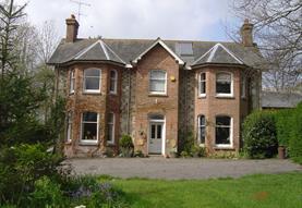 Stonehenge B&B at Scotland Lodge