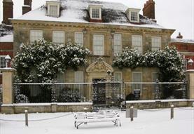 Christmas at Mompesson House