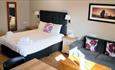 peartree apartments - bedroom 2